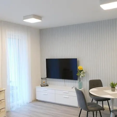 Apartment Mistral 103 *